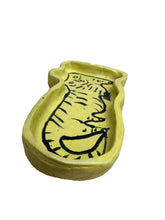 Load image into Gallery viewer, Cat dish