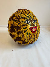 Load image into Gallery viewer, tiger foot stool